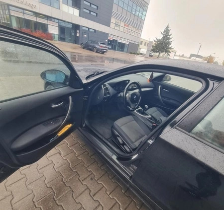 BMW Seria 1 cena 13400 przebieg: 230000, rok produkcji 2005 z Poznań małe 29